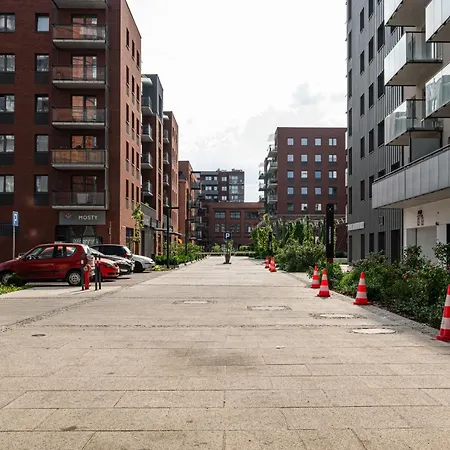 - Balcony, Fitness - By Rentujemy * ורוצלב