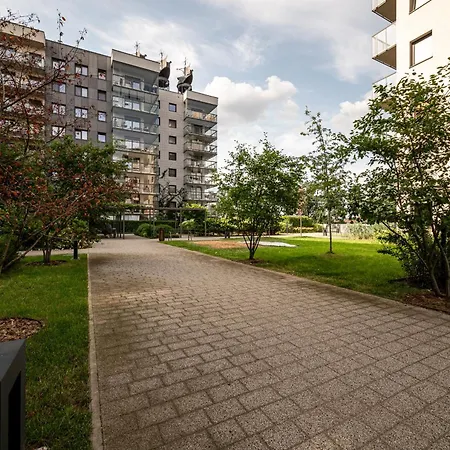- Balcony, Fitness - By Rentujemy Vratislav