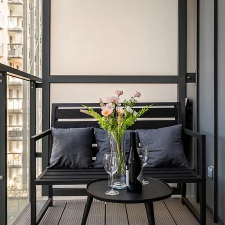 - Balcony, Fitness - By Rentujemy Apartment Wroclaw